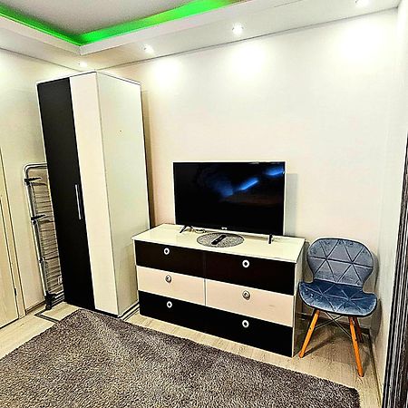 Luxury Paul Apartment Green, Private & Accessible Brasov Luaran gambar